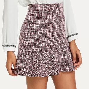 Adorable plaid skirt